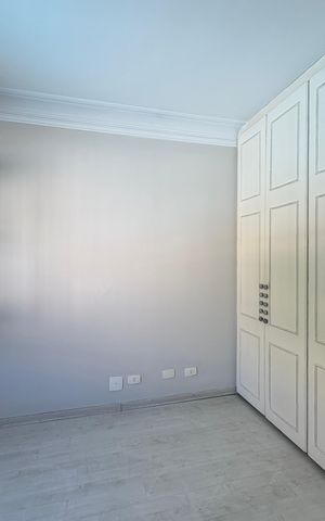Casa à venda com 341m², 5 quartos e sem vaga Casa à venda com 341m², 5 quartos e sem vagaQuarto 2
