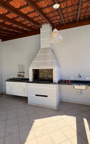 Casa à venda com 341m², 5 quartos e sem vaga Casa à venda com 341m², 5 quartos e sem vagaChurrasqueira
