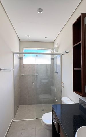 Casa à venda com 341m², 5 quartos e sem vaga Casa à venda com 341m², 5 quartos e sem vagaBanheiro da Suíte 2