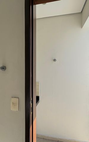 Casa à venda com 341m², 5 quartos e sem vaga Casa à venda com 341m², 5 quartos e sem vagaLavabo da Piscina