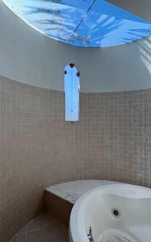 Casa à venda com 341m², 5 quartos e sem vaga Casa à venda com 341m², 5 quartos e sem vagaBanheiro da Suíte Principal