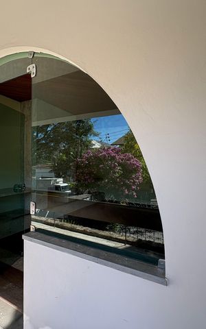 Casa à venda com 341m², 5 quartos e sem vaga Casa à venda com 341m², 5 quartos e sem vagaVaranda da Sala de Lareira
