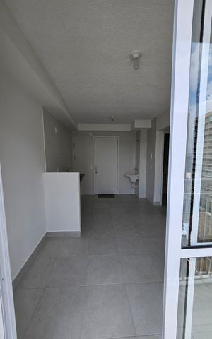 Apartamento à venda com 34m², 2 quartos e sem vaga Apartamento à venda com 34m², 2 quartos e sem vagaSala