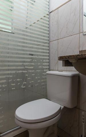Casa à venda com 420m², 5 quartos e 8 vagas Casa à venda com 420m², 5 quartos e 8 vagasBanheiro - Casa 2