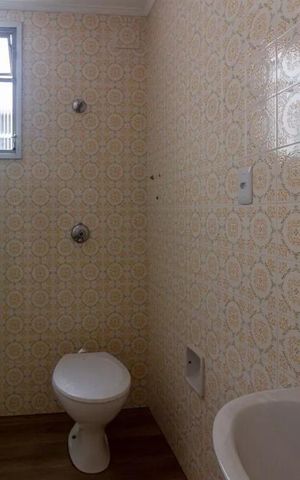 Apartamento à venda com 100m², 3 quartos e 2 vagas Apartamento à venda com 100m², 3 quartos e 2 vagasBanheiro