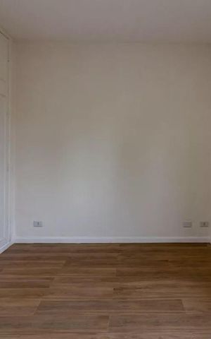Apartamento à venda com 100m², 3 quartos e 2 vagas Apartamento à venda com 100m², 3 quartos e 2 vagasQuarto