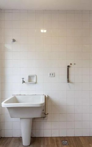 Apartamento à venda com 100m², 3 quartos e 2 vagas Apartamento à venda com 100m², 3 quartos e 2 vagasÁrea de serviço