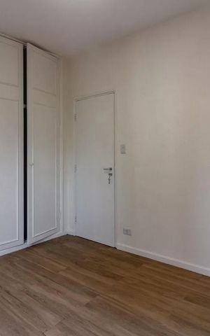 Apartamento à venda com 100m², 3 quartos e 2 vagas Apartamento à venda com 100m², 3 quartos e 2 vagasQuarto