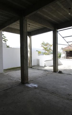 Casa de condomínio à venda com 92m², 3 quartos e 1 vagaQuintal