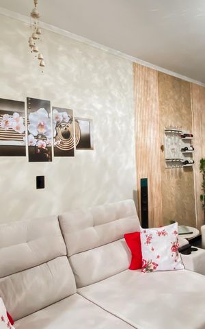 Casa à venda com 145m², 3 quartos e 2 vagas Casa à venda com 145m², 3 quartos e 2 vagasSala