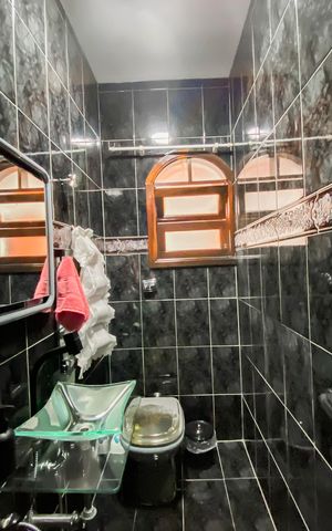 Casa à venda com 145m², 3 quartos e 2 vagas Casa à venda com 145m², 3 quartos e 2 vagasLavabo
