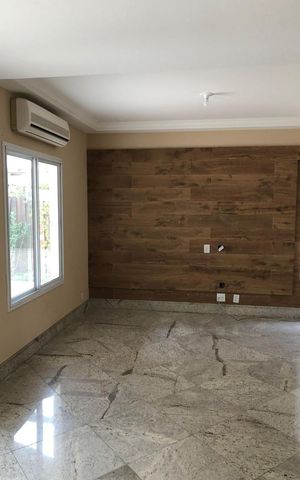 Casa de condomínio para alugar com 170m², 3 quartos e 3 vagasSala