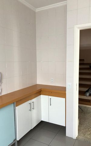 Casa de condomínio para alugar com 170m², 3 quartos e 3 vagasCozinha