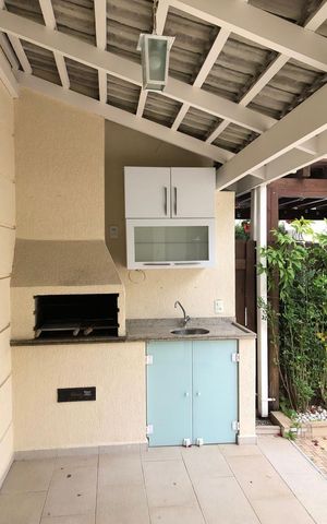 Casa de condomínio para alugar com 170m², 3 quartos e 3 vagasÁrea externa