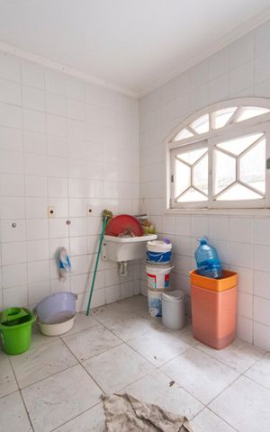 Casa à venda com 340m², 5 quartos e 7 vagas Casa à venda com 340m², 5 quartos e 7 vagasÁrea de Serviço