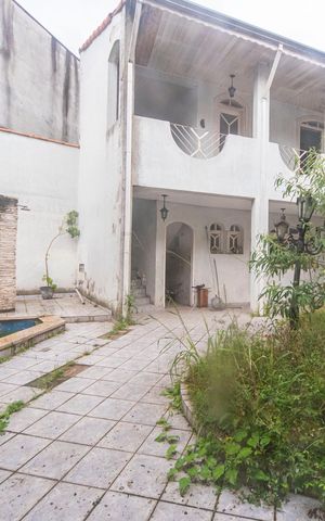 Casa à venda com 340m², 5 quartos e 7 vagas Casa à venda com 340m², 5 quartos e 7 vagasVista da Sala