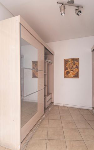 Casa à venda com 340m², 5 quartos e 7 vagas Casa à venda com 340m², 5 quartos e 7 vagasCloset do Quarto 5