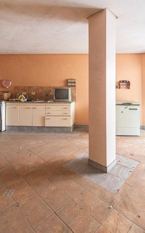 Casa à venda com 340m², 5 quartos e 7 vagas Casa à venda com 340m², 5 quartos e 7 vagasÁrea Gourmet