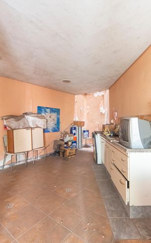 Casa à venda com 340m², 5 quartos e 7 vagas Casa à venda com 340m², 5 quartos e 7 vagasÁrea Gourmet