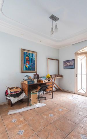 Casa à venda com 340m², 5 quartos e 7 vagas Casa à venda com 340m², 5 quartos e 7 vagasQuarto 1