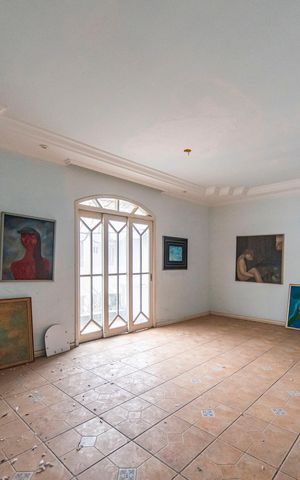 Casa à venda com 340m², 5 quartos e 7 vagas Casa à venda com 340m², 5 quartos e 7 vagasQuarto 2