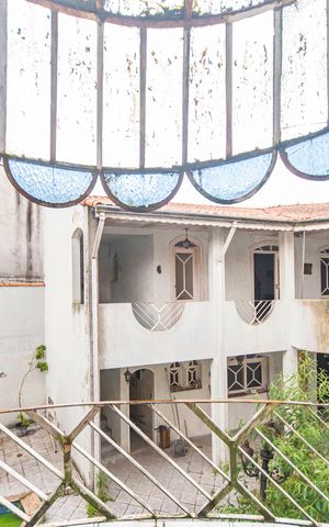 Casa à venda com 340m², 5 quartos e 7 vagas Casa à venda com 340m², 5 quartos e 7 vagasVaranda do Quarto 2