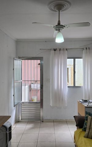 Casa à venda com 172m², 5 quartos e 1 vaga Casa à venda com 172m², 5 quartos e 1 vagaCasa 01 Sala