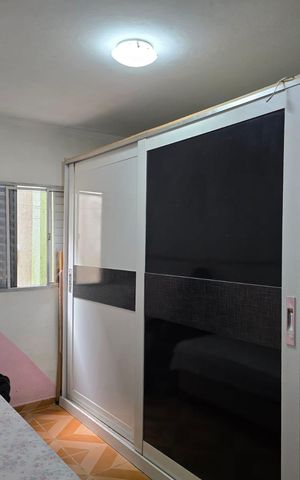Casa à venda com 172m², 5 quartos e 1 vaga Casa à venda com 172m², 5 quartos e 1 vagaCasa 01 Quarto 02