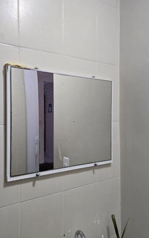 Casa à venda com 172m², 5 quartos e 1 vaga Casa à venda com 172m², 5 quartos e 1 vagaCasa 01 Banheiro Social