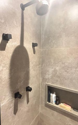 Apartamento à venda com 55m², 2 quartos e 1 vaga Apartamento à venda com 55m², 2 quartos e 1 vagaBanheiro 1