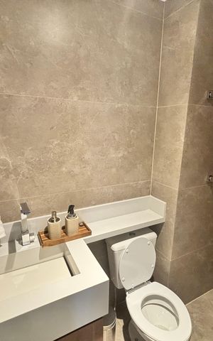 Apartamento à venda com 55m², 2 quartos e 1 vaga Apartamento à venda com 55m², 2 quartos e 1 vagaBanheiro 2