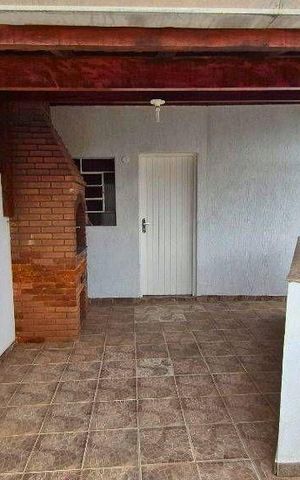 Casa à venda com 84m², 3 quartos e 1 vaga