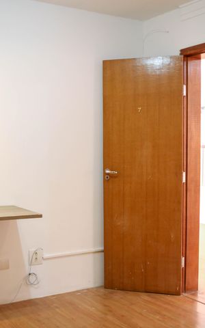 Casa à venda com 158m², 2 quartos e 2 vagas Casa à venda com 158m², 2 quartos e 2 vagasSuíte