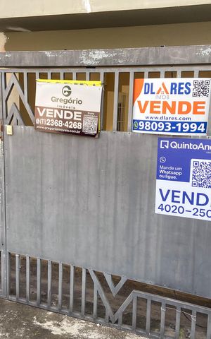 Casa à venda com 158m², 2 quartos e 2 vagas Casa à venda com 158m², 2 quartos e 2 vagasPlaca
