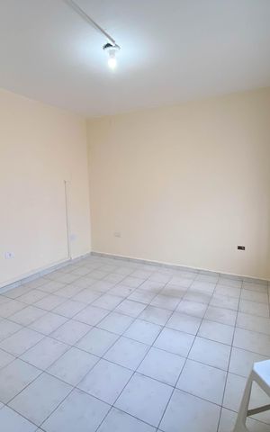 Casa à venda com 158m², 2 quartos e 2 vagas Casa à venda com 158m², 2 quartos e 2 vagasEdícula