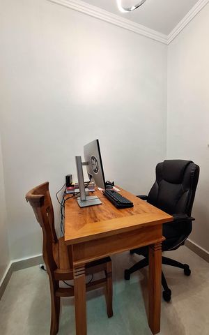 Apartamento à venda com 77m², 2 quartos e sem vaga Apartamento à venda com 77m², 2 quartos e sem vagaEscritório