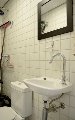 Apartamento à venda com 136m², 2 quartos e 2 vagasÁrea de Serviço - banheiro