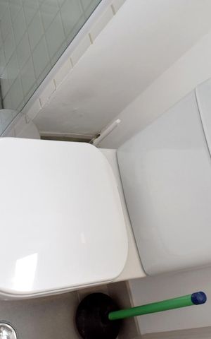 Apartamento à venda com 136m², 2 quartos e 2 vagasBanheiro da Suíte 1