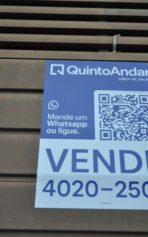 Casa à venda com 212m², 3 quartos e 2 vagasPlaca