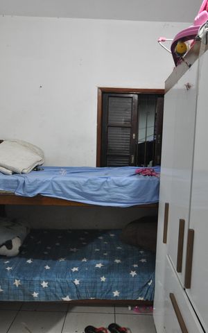 Casa à venda com 212m², 3 quartos e 2 vagasQuarto 1