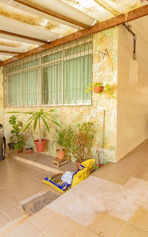 Casa à venda com 233m², 4 quartos e 3 vagas
