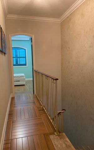 Casa para alugar com 116m², 2 quartos e 2 vagas Casa para alugar com 116m², 2 quartos e 2 vagasCorredor acesso aos Quartos