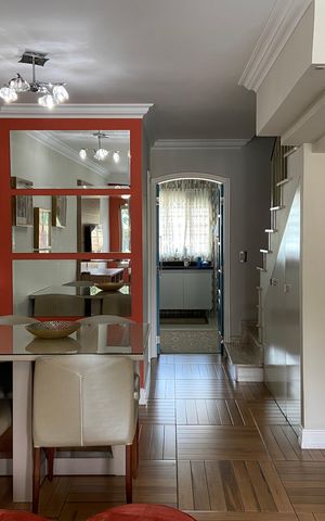 Casa para alugar com 116m², 2 quartos e 2 vagas Casa para alugar com 116m², 2 quartos e 2 vagasSala