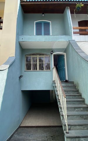 Casa para alugar com 116m², 2 quartos e 2 vagas Casa para alugar com 116m², 2 quartos e 2 vagasGaragem
