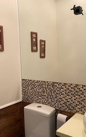 Casa para alugar com 116m², 2 quartos e 2 vagas Casa para alugar com 116m², 2 quartos e 2 vagasSala - Lavabo