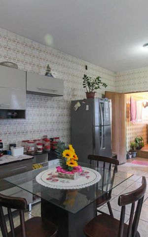 Casa à venda com 126m², 2 quartos e 2 vagas