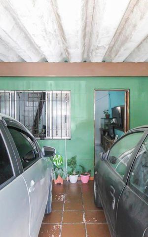 Casa à venda com 126m², 2 quartos e 2 vagas