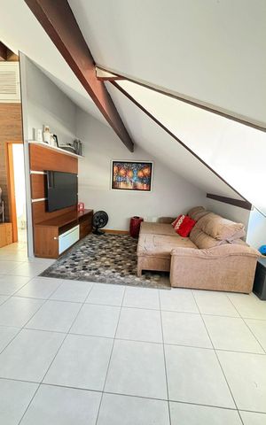 Casa de condomínio à venda com 232m², 3 quartos e 1 vagaSótão