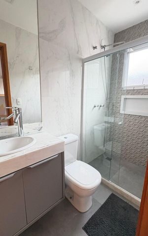 Casa de condomínio à venda com 232m², 3 quartos e 1 vagaBanheiro