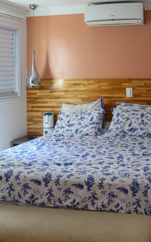 Apartamento à venda com 204m², 3 quartos e 1 vaga Apartamento à venda com 204m², 3 quartos e 1 vagaSuíte
